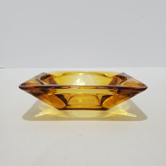 Vtg Amber Gold 4 5/8" Square 4 Cigarette Rest Ashtray MCM by Hazleware G-597 - Picture 8 of 16